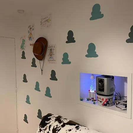 Insolite - Inspiration Toy Story - Centre A Pied - 4 Personnes * 阿棉