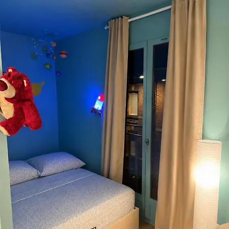 Insolite - Inspiration Toy Story - Centre A Pied - 4 Personnes